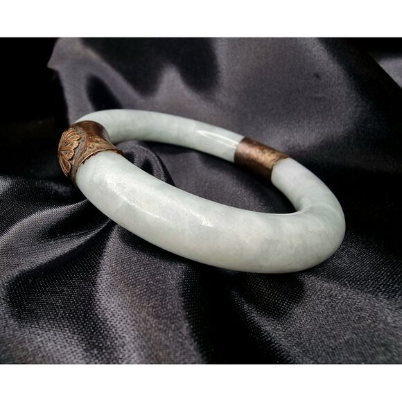 Vintage Asian Genuine Jade Bangle Bracelet With Bronze Accents - Picture 3 of 4